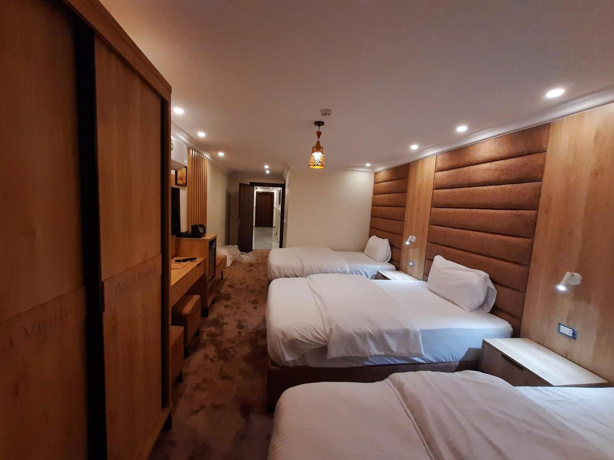 Petra Visitors Hotel Вади Муса Экстерьер фото