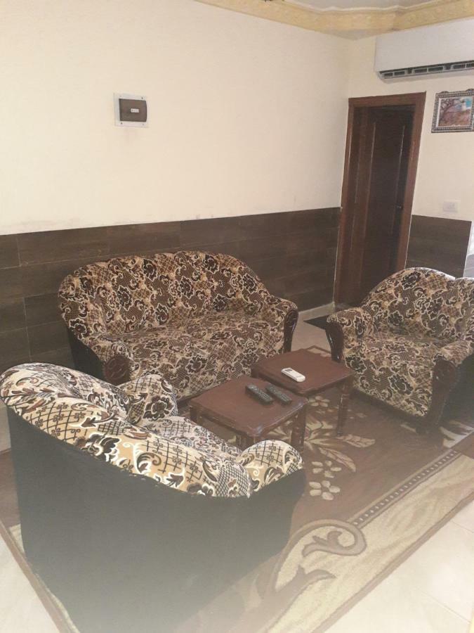 Petra Visitors Hotel Вади Муса Экстерьер фото