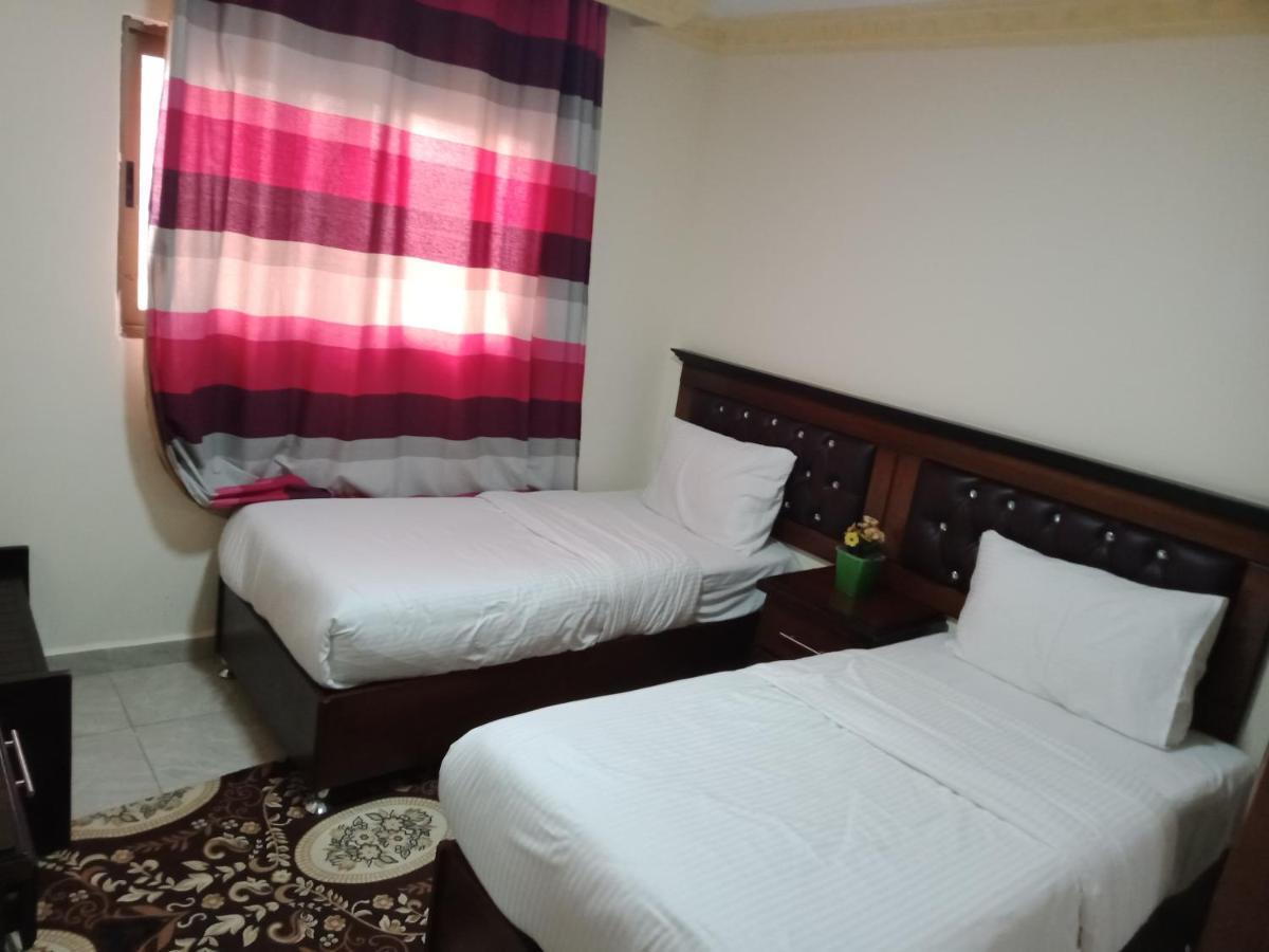 Petra Visitors Hotel Вади Муса Экстерьер фото
